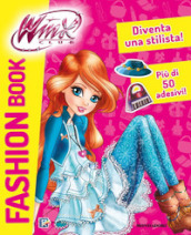 Fashion book. Winx Club. Con adesivi. Ediz. a colori